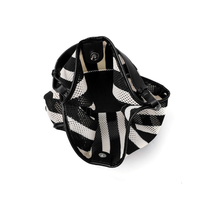 Striped Woven Large Capacity T - Embroidery Motif recension och pris