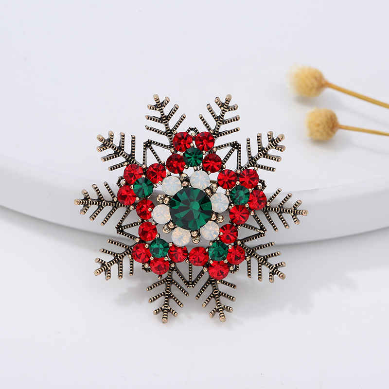 Christmas series jewelry brooc - Embroidery Font recension och pris