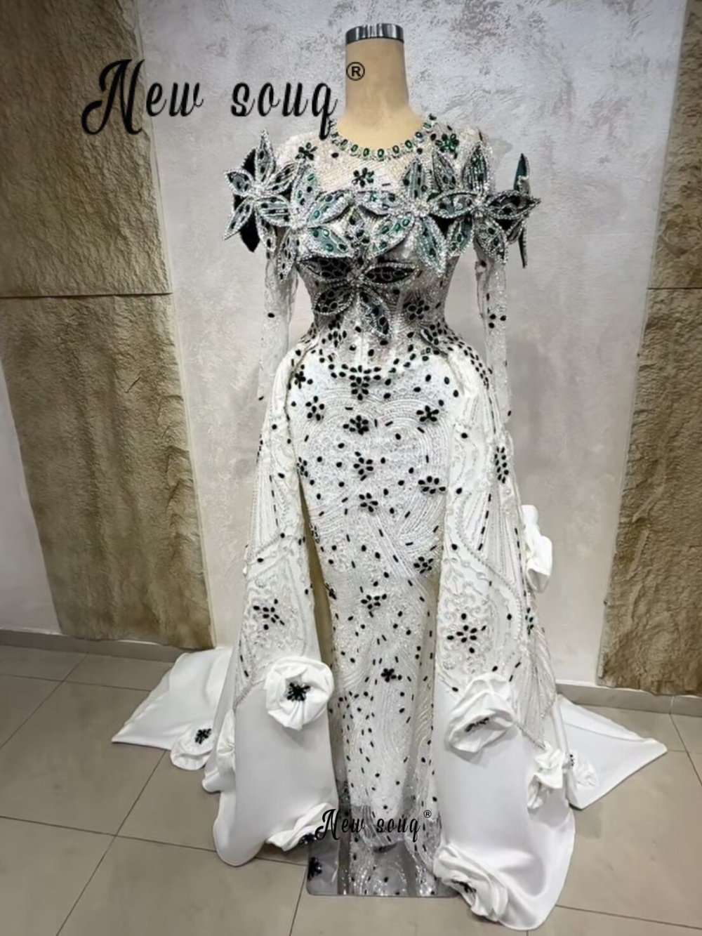 Luxurious Embroidery White Pro - Embroidery White Dress recension och pris