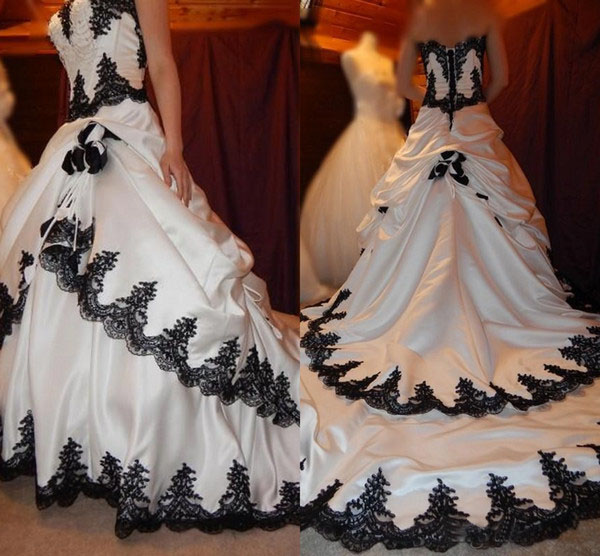 Vintage Wedding Dress Gothic B - Embroidery White Dress recension och pris