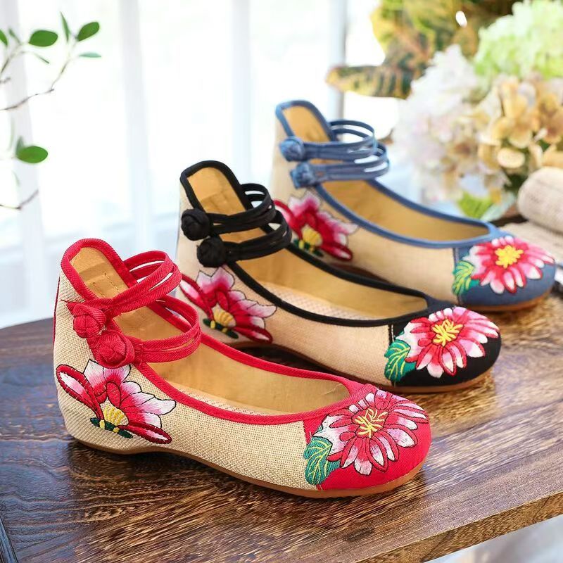 Woman Wedges Embroidered Cloth - Embroidery Canvas recension och pris