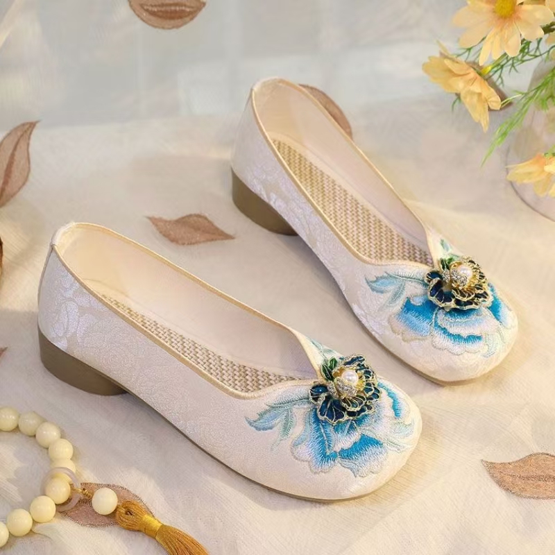 Woman Low Heel Embroidered Clo - Embroidery Canvas recension och pris