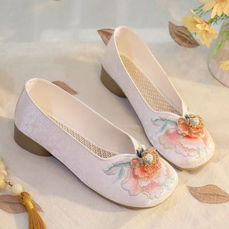 Woman Low Heel Embroidered Clo - Embroidery Canvas recension och pris