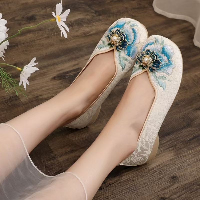 Woman Low Heel Embroidered Clo - Embroidery Canvas recension och pris